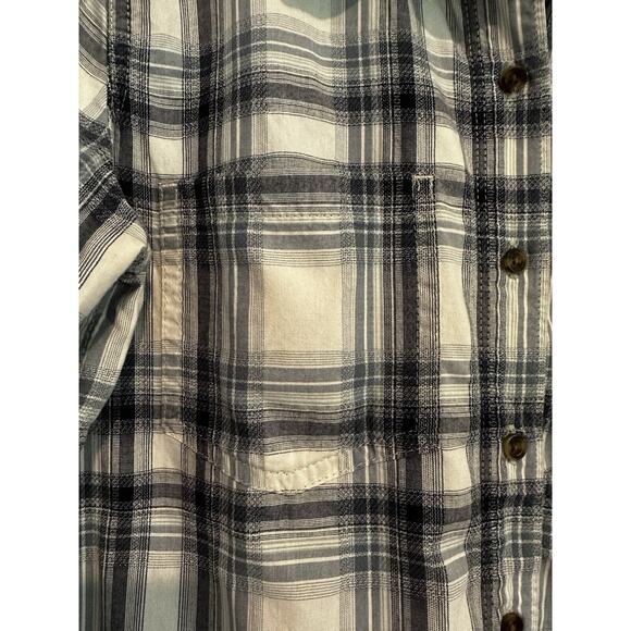 Carhartt Women’s Plaid Button Up Shirt Size Medium Folklore Camping Outdoor Work - Picture 3 of 11